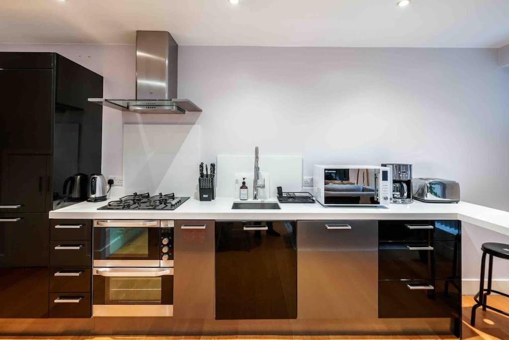 Sweet 3Brs House Close To Oxford & Soho Londra Dış mekan fotoğraf